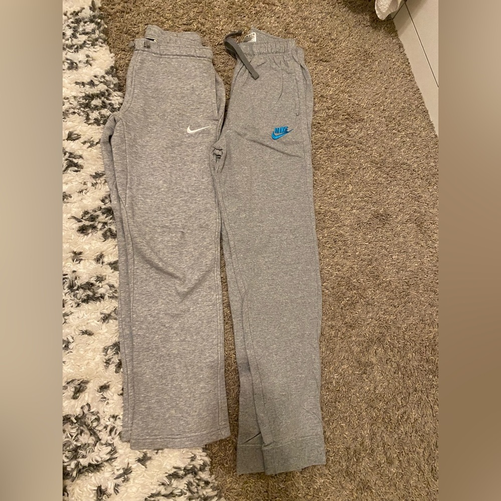 Nike sweats & joggers kids medium